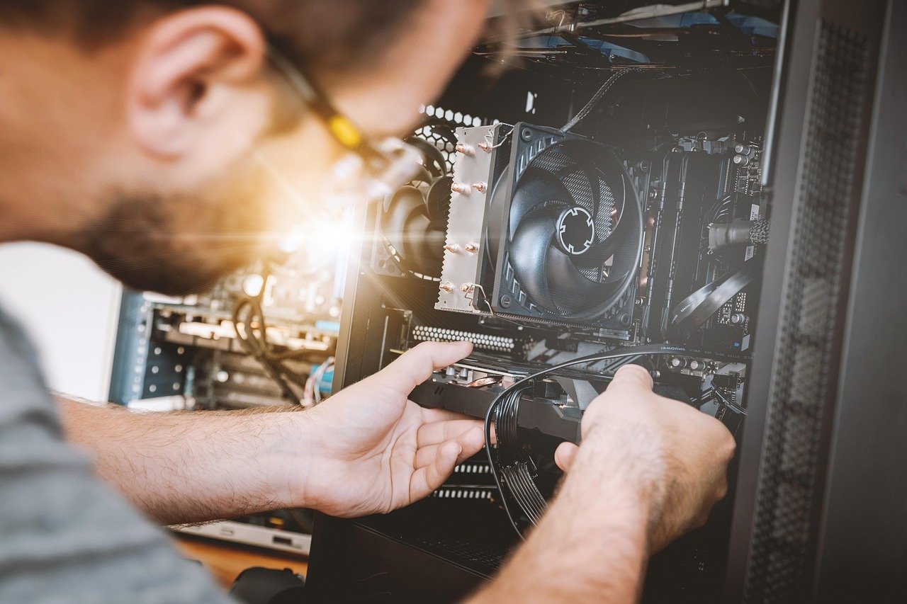 découvrez le métier de technicien automobile : compétences requises, formation, et opportunités de carrière. apprenez comment ces experts entretiennent, diagnostiquent et réparent les véhicules pour assurer leur performance et sécurité sur la route.