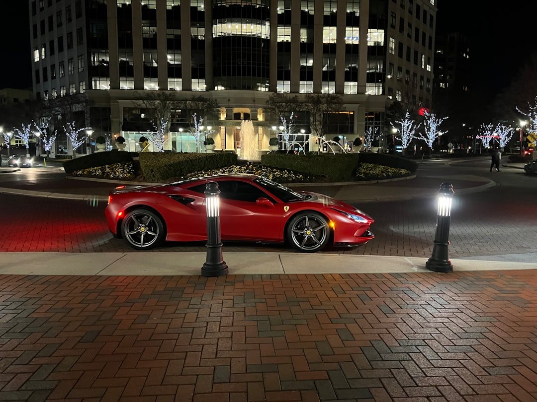 Tout savoir sur le prix de la Ferrari SF90 Stradale : ce que vous devez considérer avant d’acheter