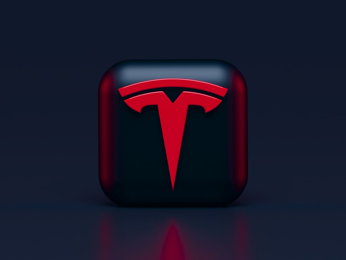 Comment entretenir sa Tesla efficacement ?